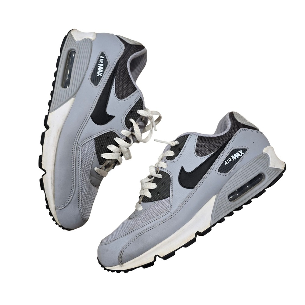 Nike Air Max 90 Sneakers Men 9.5 Grey Black 325018-055 Retro Running Shoes